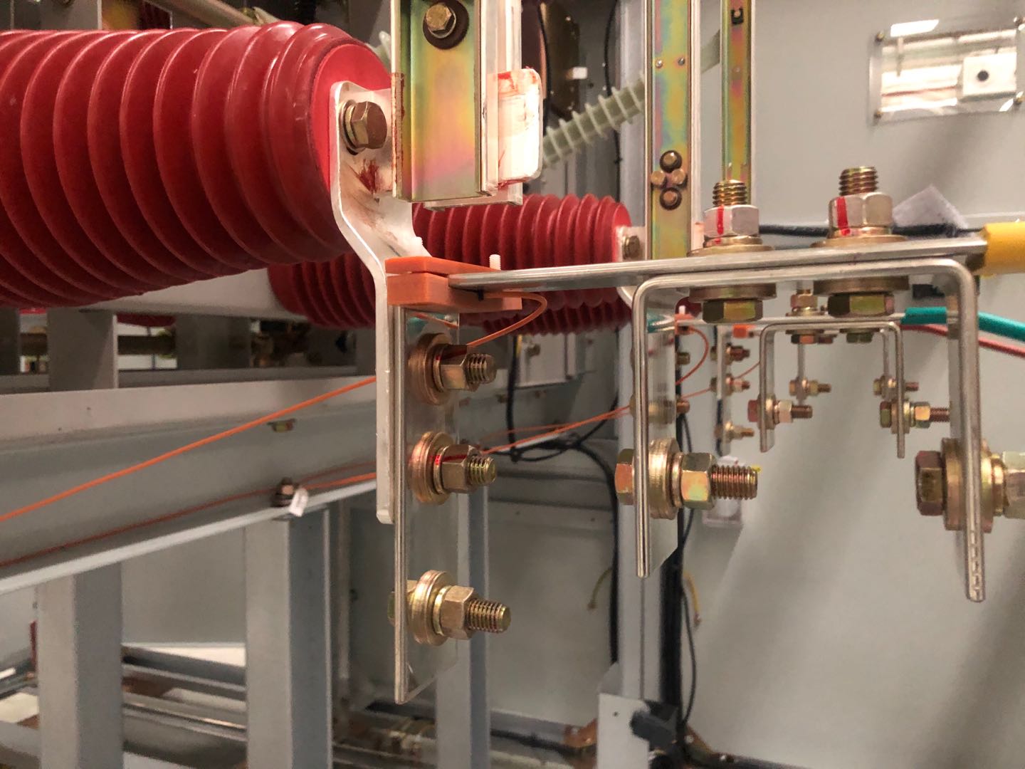 開(kāi)關(guān)柜觸頭光纖測(cè)溫 開(kāi)關(guān)柜觸頭光纖測(cè)溫